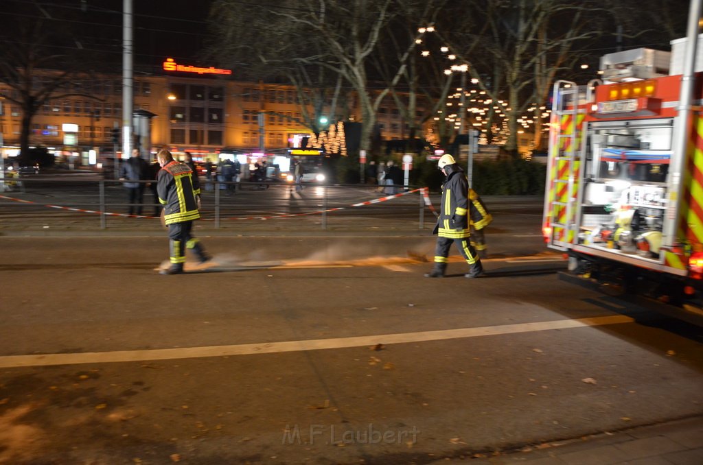 VU Pol Pkw Koeln Mitte Hahnenstr Im Laach P180.JPG